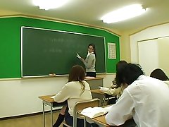 Cutie ստանում է իր փոքրիկ ծիծիկներ համբուրում և licked ներքին ՝ ստադ